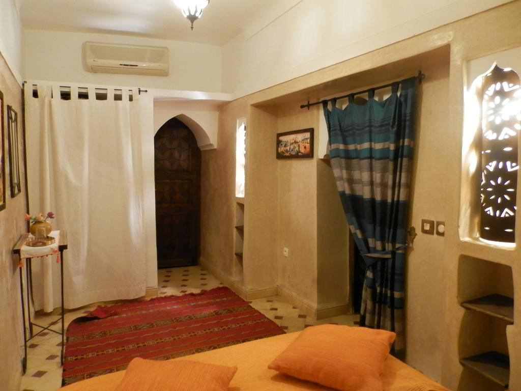 Riad Ailen Marrakesh Buitenkant foto