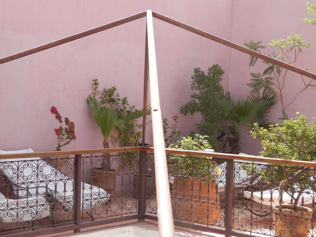 Riad Ailen Marrakesh Buitenkant foto